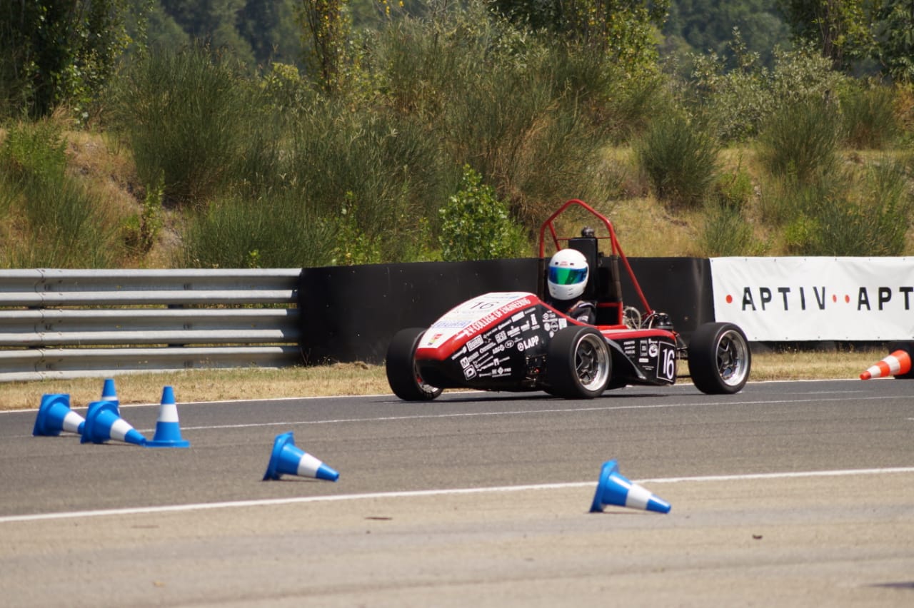 Ashwa Racing team photo